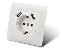 Enchufe de pared blanco